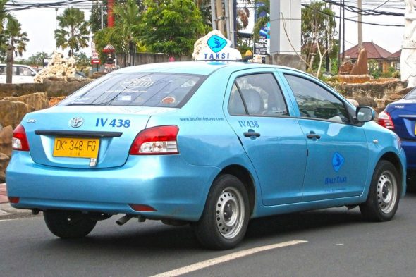 Bluebird Taxi - How to catch a taxi in Bali