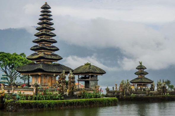 Ulun Danu Beratan - Bali Holiday Secrets