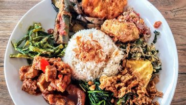 Nasi Campur at Nook - Indonesian food you must try in Bali